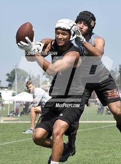 Thumbnail 3 in Sunny Hills vs El Modena (North Orange County Shootout) photogallery.