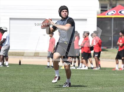Thumbnail 2 in Sunny Hills vs El Modena (North Orange County Shootout) photogallery.