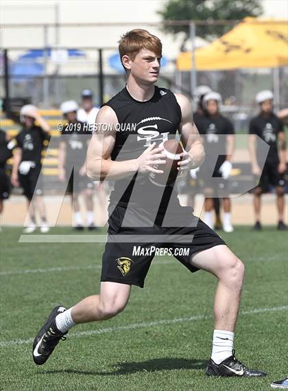 Thumbnail 1 in Sunny Hills vs El Modena (North Orange County Shootout) photogallery.