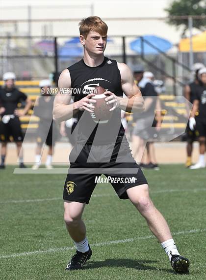 Thumbnail 2 in Sunny Hills vs El Modena (North Orange County Shootout) photogallery.