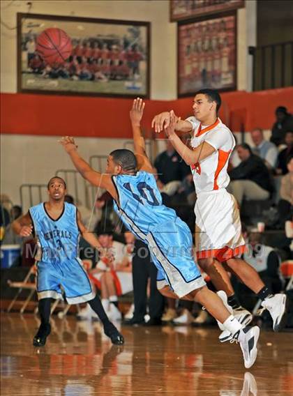 Thumbnail 1 in Lee @ Grissom photogallery.