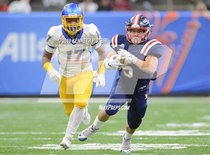 Thumbnail 1 in West Monroe vs. Landry-Walker (LHSAA Class 5A Final) photogallery.