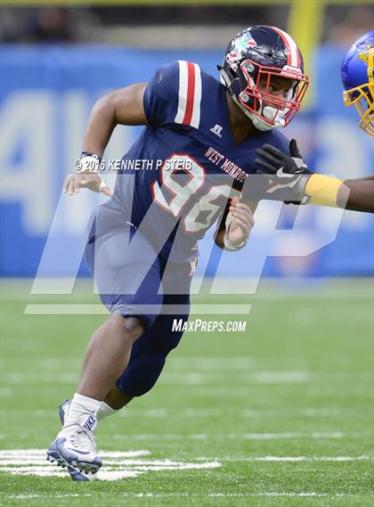 Thumbnail 1 in West Monroe vs. Landry-Walker (LHSAA Class 5A Final) photogallery.
