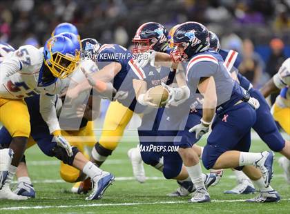 Thumbnail 1 in West Monroe vs. Landry-Walker (LHSAA Class 5A Final) photogallery.
