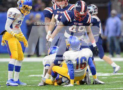 Thumbnail 3 in West Monroe vs. Landry-Walker (LHSAA Class 5A Final) photogallery.