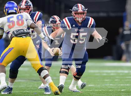 Thumbnail 2 in West Monroe vs. Landry-Walker (LHSAA Class 5A Final) photogallery.