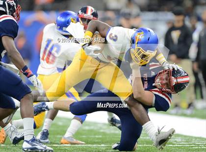 Thumbnail 3 in West Monroe vs. Landry-Walker (LHSAA Class 5A Final) photogallery.