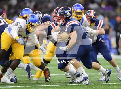 Thumbnail 2 in West Monroe vs. Landry-Walker (LHSAA Class 5A Final) photogallery.