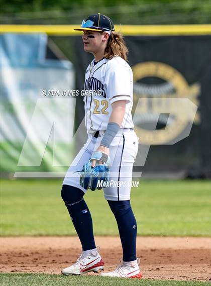 Thumbnail 3 in Riverside vs. South Allegheny (WPIAL 3A Semifinal) photogallery.