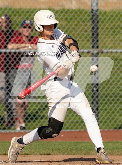Thumbnail 2 in Riverside vs. South Allegheny (WPIAL 3A Semifinal) photogallery.