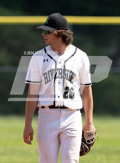Thumbnail 2 in Riverside vs. South Allegheny (WPIAL 3A Semifinal) photogallery.
