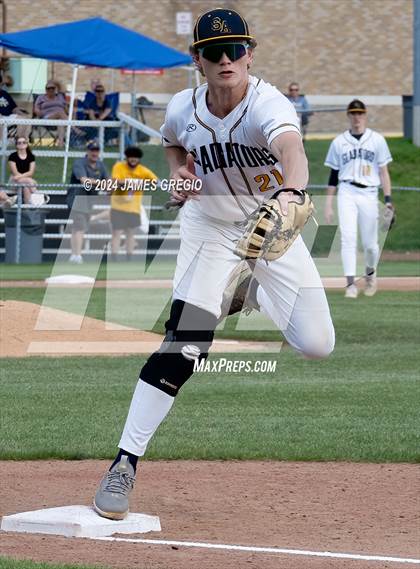 Thumbnail 1 in Riverside vs. South Allegheny (WPIAL 3A Semifinal) photogallery.