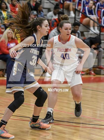 Thumbnail 3 in Cuthbertson vs. Freedom (NCHSAA 3A Western Regional) photogallery.