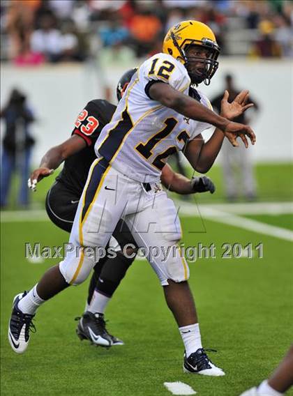 Thumbnail 2 in Olive Branch vs. Cocoa (Gridiron Challenge) photogallery.