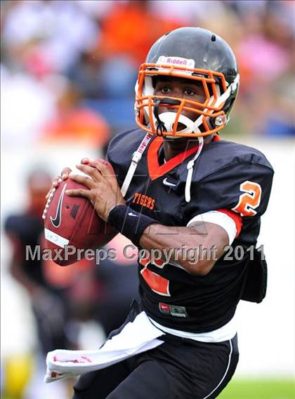 Thumbnail 2 in Olive Branch vs. Cocoa (Gridiron Challenge) photogallery.