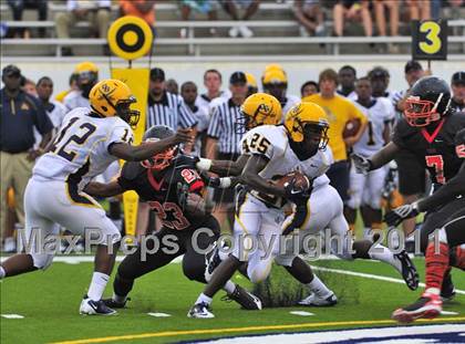 Thumbnail 3 in Olive Branch vs. Cocoa (Gridiron Challenge) photogallery.