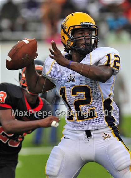 Thumbnail 3 in Olive Branch vs. Cocoa (Gridiron Challenge) photogallery.