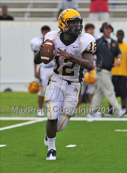 Thumbnail 1 in Olive Branch vs. Cocoa (Gridiron Challenge) photogallery.