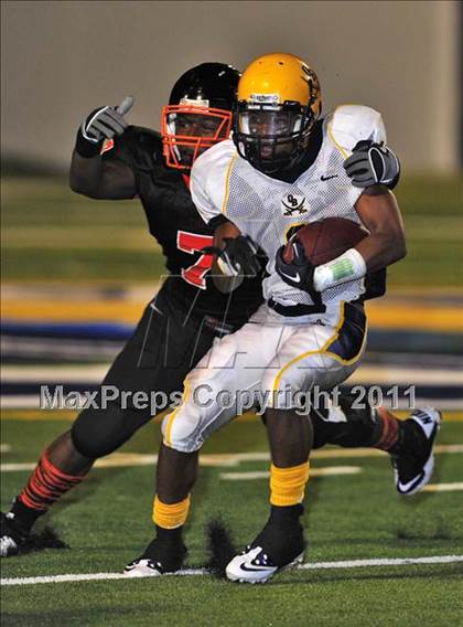 Thumbnail 2 in Olive Branch vs. Cocoa (Gridiron Challenge) photogallery.