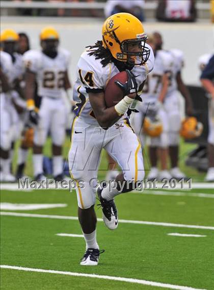 Thumbnail 3 in Olive Branch vs. Cocoa (Gridiron Challenge) photogallery.