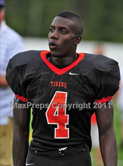 Thumbnail 2 in Olive Branch vs. Cocoa (Gridiron Challenge) photogallery.