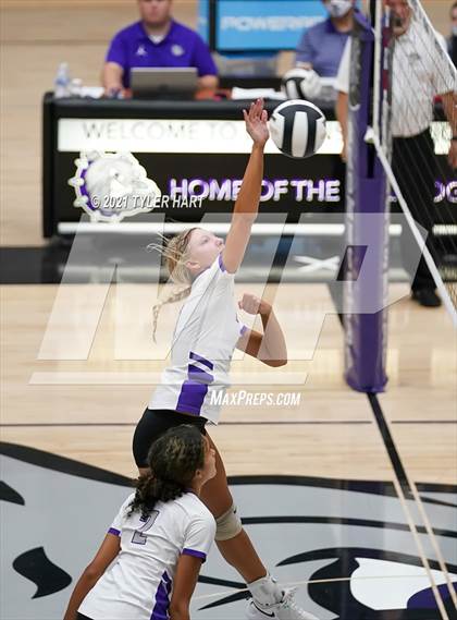 Thumbnail 3 in Yorktown @ Brownsburg (Bulldog Challenge) photogallery.