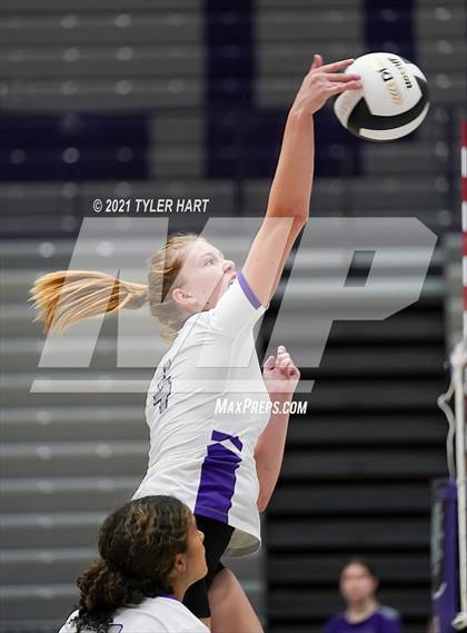 Thumbnail 1 in Yorktown @ Brownsburg (Bulldog Challenge) photogallery.