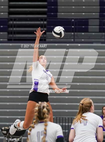Thumbnail 2 in Yorktown @ Brownsburg (Bulldog Challenge) photogallery.