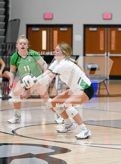 Thumbnail 3 in Yorktown @ Brownsburg (Bulldog Challenge) photogallery.