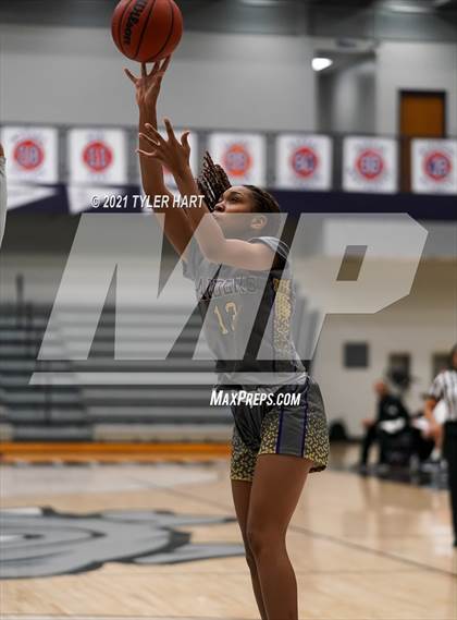 Thumbnail 2 in Reynoldsburg vs. Franklin Community (Sneakers for Santa Shootout) photogallery.