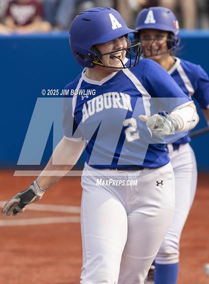 Thumbnail 1 in Auburn vs. Tolono Unity (IHSA 2A Super-Sectional) photogallery.