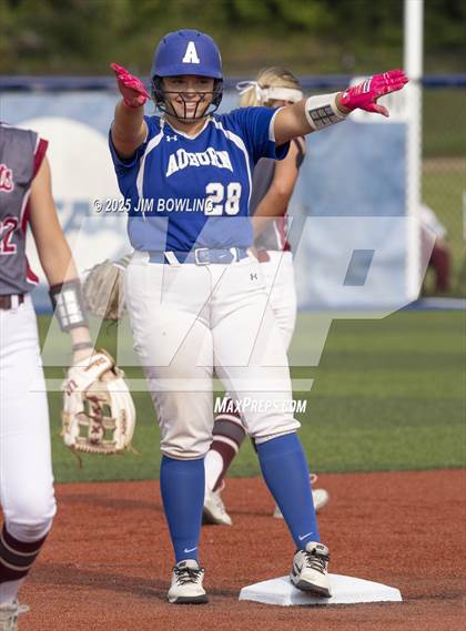 Thumbnail 1 in Auburn vs. Tolono Unity (IHSA 2A Super-Sectional) photogallery.