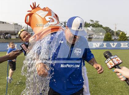 Thumbnail 1 in Auburn vs. Tolono Unity (IHSA 2A Super-Sectional) photogallery.