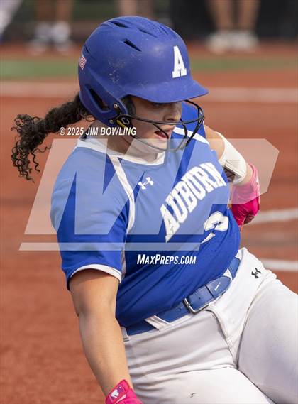Thumbnail 3 in Auburn vs. Tolono Unity (IHSA 2A Super-Sectional) photogallery.