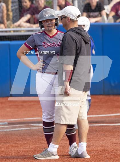 Thumbnail 1 in Auburn vs. Tolono Unity (IHSA 2A Super-Sectional) photogallery.