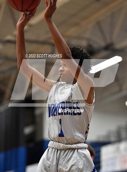 Thumbnail 3 in Smyrna vs LaVergne photogallery.