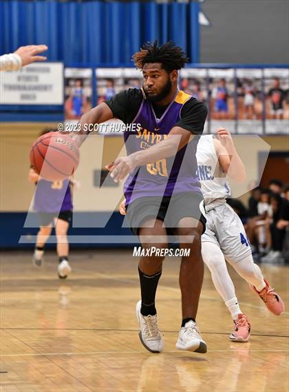 Thumbnail 3 in Smyrna vs LaVergne photogallery.