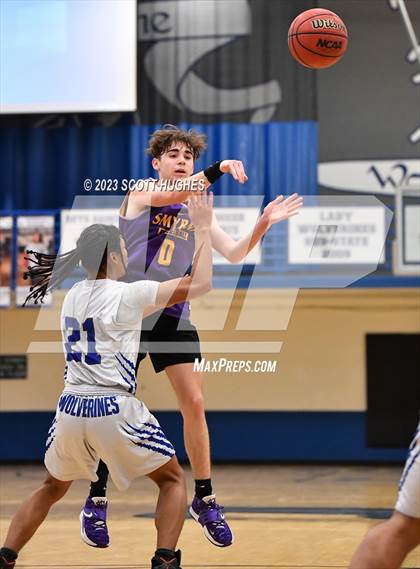 Thumbnail 1 in Smyrna vs LaVergne photogallery.