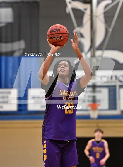 Thumbnail 3 in Smyrna vs LaVergne photogallery.