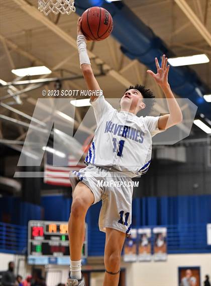 Thumbnail 1 in Smyrna vs LaVergne photogallery.