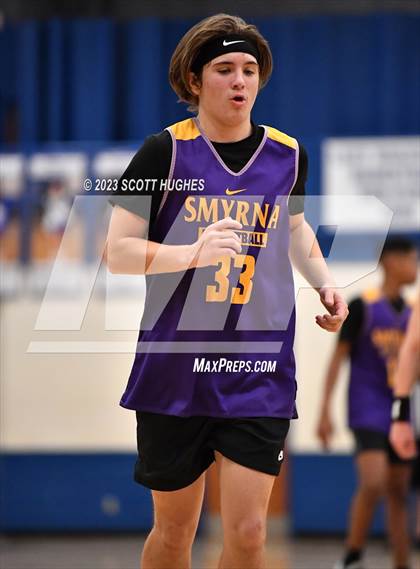 Thumbnail 1 in Smyrna vs LaVergne photogallery.