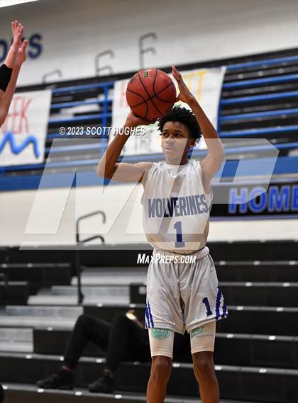 Thumbnail 3 in Smyrna vs LaVergne photogallery.