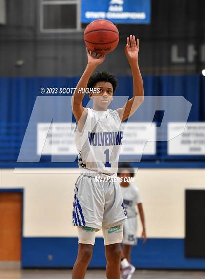 Thumbnail 3 in Smyrna vs LaVergne photogallery.