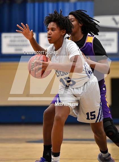Thumbnail 3 in Smyrna vs LaVergne photogallery.