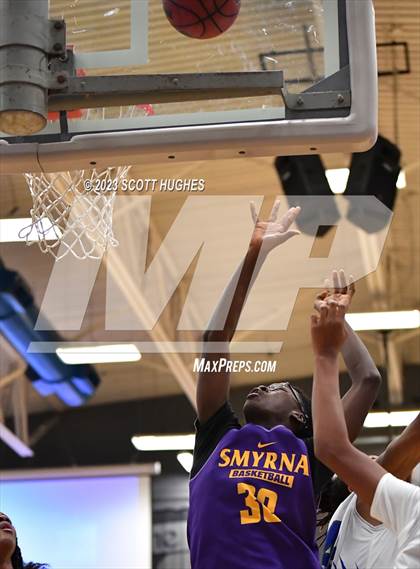 Thumbnail 1 in Smyrna vs LaVergne photogallery.
