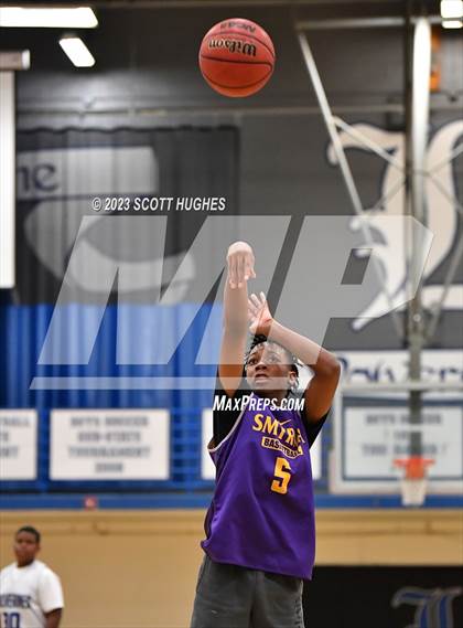 Thumbnail 1 in Smyrna vs LaVergne photogallery.