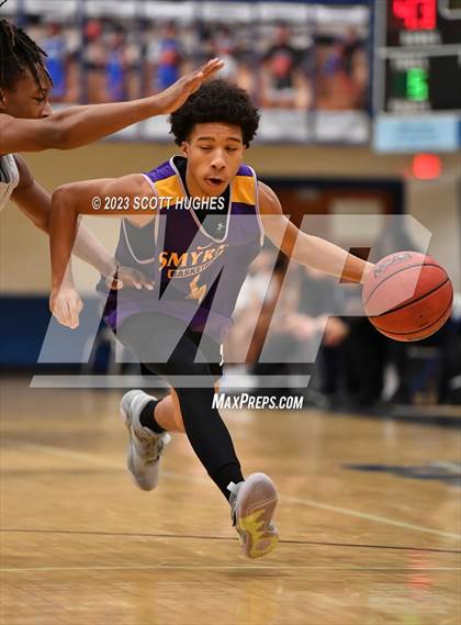 Thumbnail 2 in Smyrna vs LaVergne photogallery.