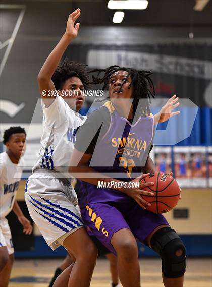 Thumbnail 1 in Smyrna vs LaVergne photogallery.