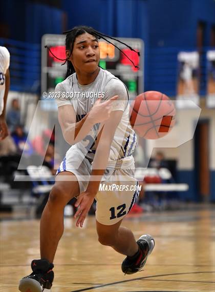 Thumbnail 1 in Smyrna vs LaVergne photogallery.