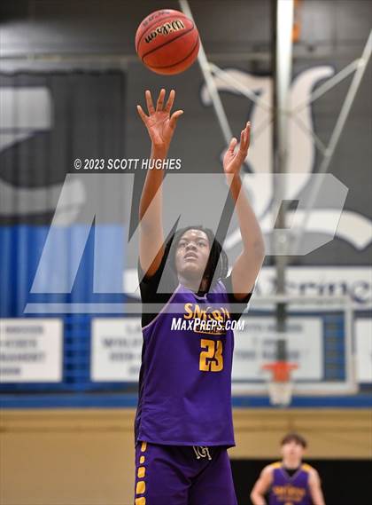 Thumbnail 1 in Smyrna vs LaVergne photogallery.